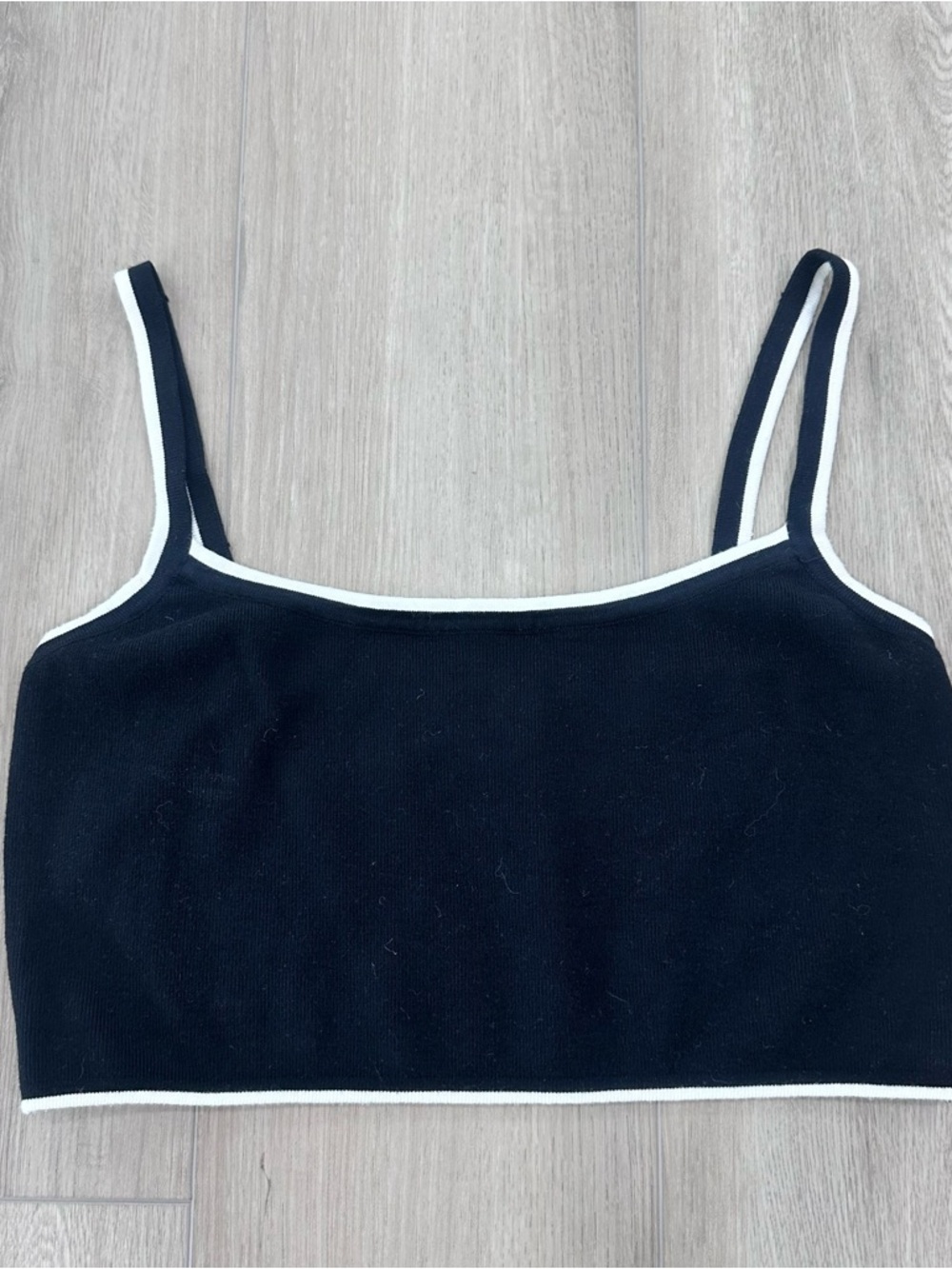 MAJORELLE Amy cropped Cardigan sweater & tank set black white medium - Picture 10 of 12